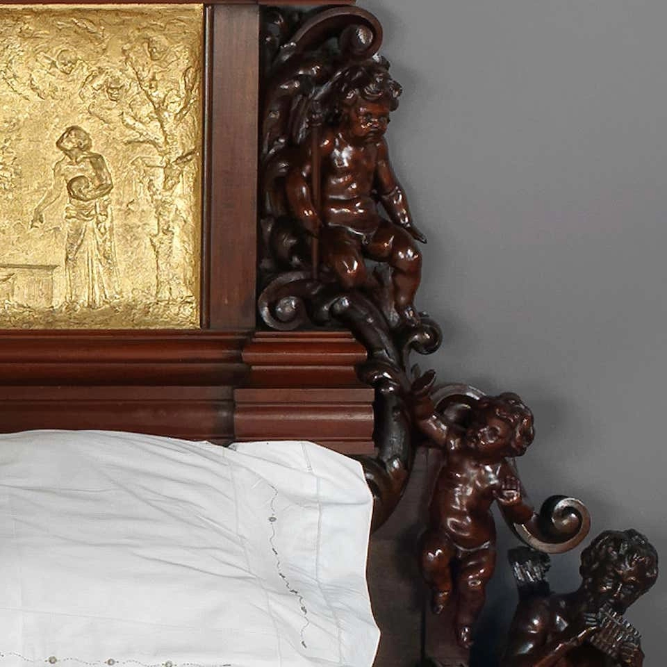 Antique Royal Sketched Carving Bed | Wooden City Crafts