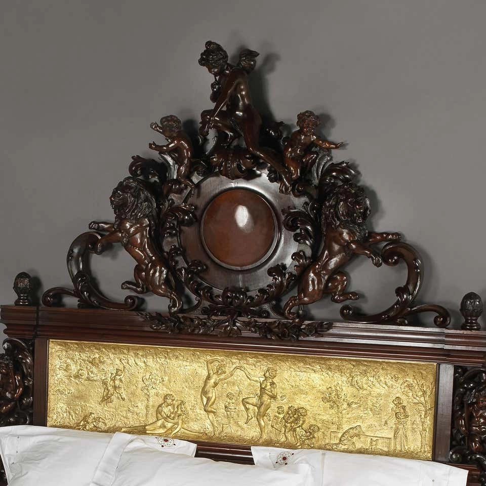 Antique Royal Sketched Carving Bed | Wooden City Crafts