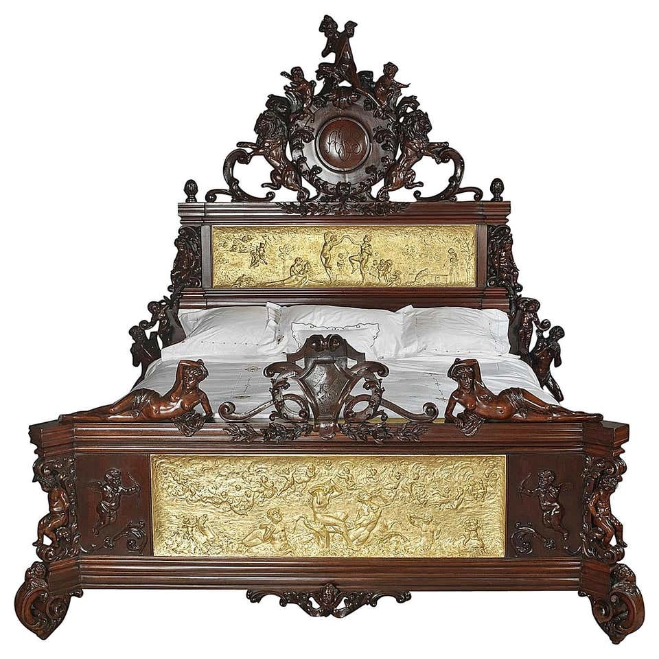 Antique Royal Sketched Carving Bed | Wooden City Crafts