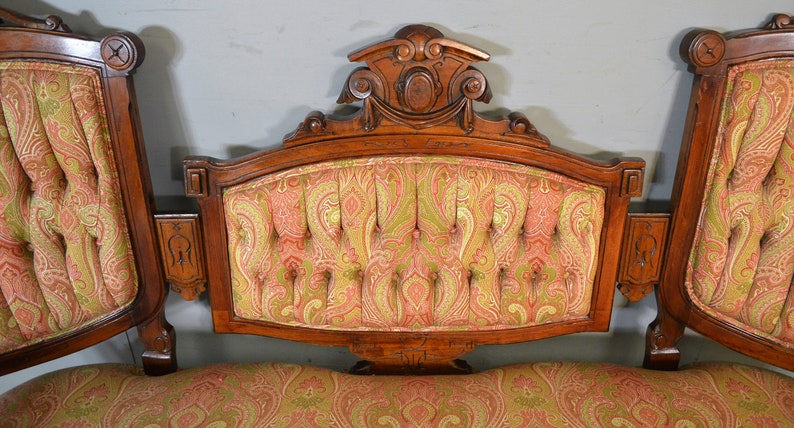 Victorian Antique Designed Carved Sofa | Wooden City Crafts