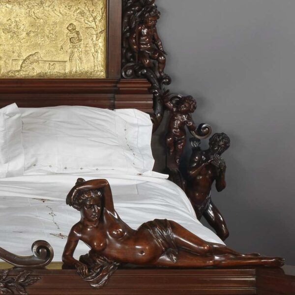 Antique Royal Sketched Carving Bed | Wooden City Crafts