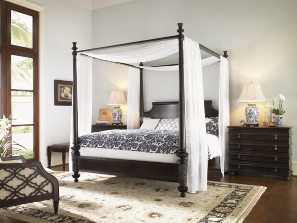 Modern Style Antique Four Poster Bed | Wooden City Crafts