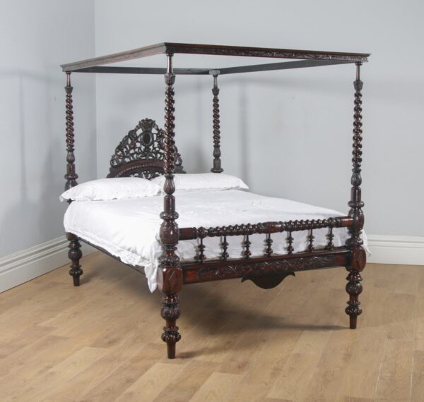 Saharanpur Vintage Carved Poster Bed | Wooden City Crafts